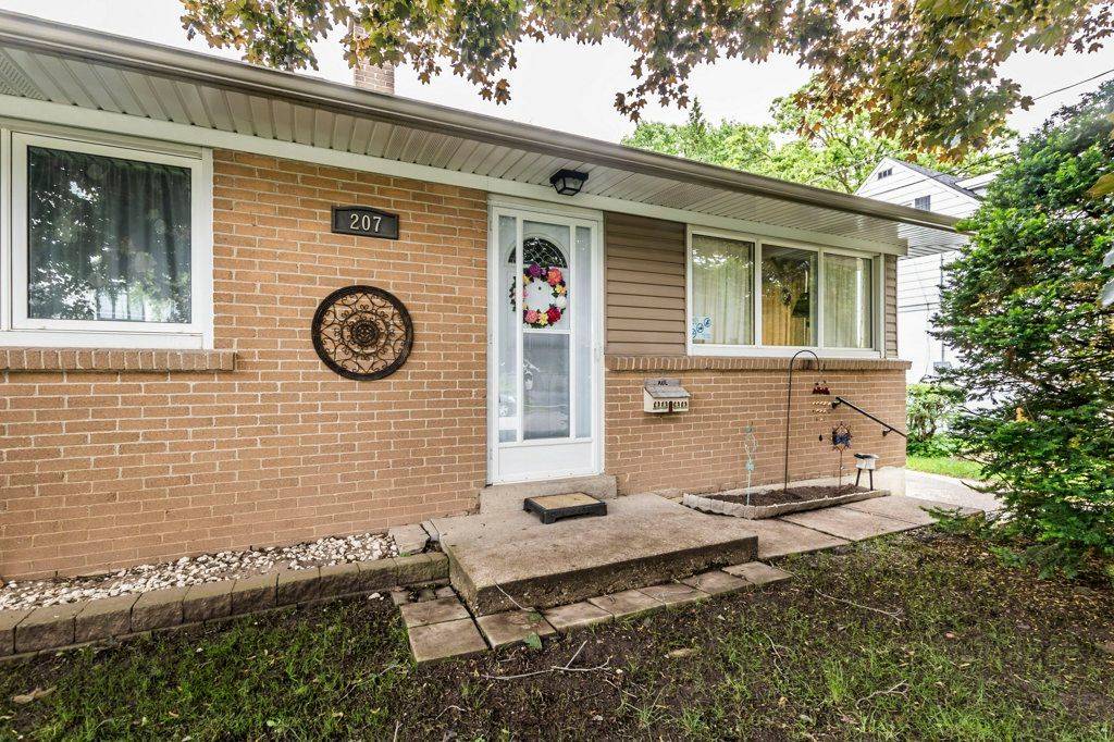 Milton, ON L9T 1C3,207 Elmwood CRES