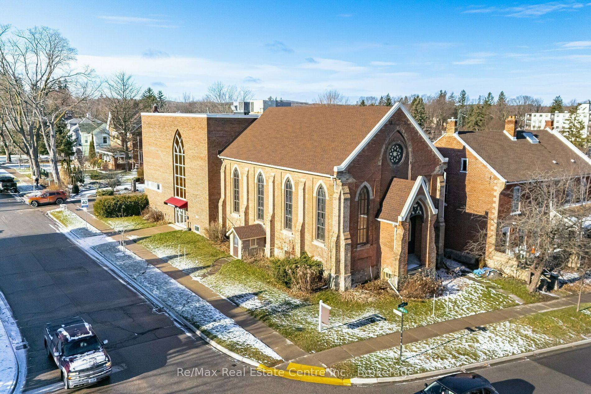 Orangeville, ON L9W 1E2,3 Zina ST
