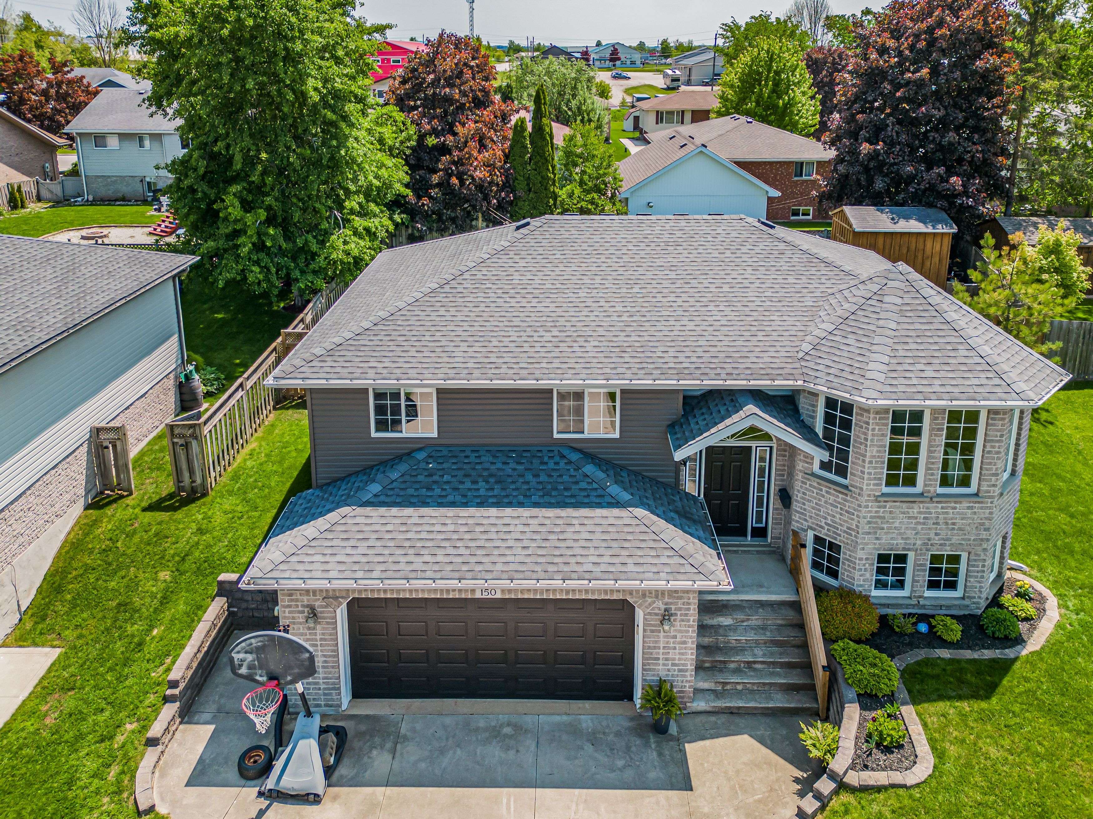 Hanover, ON N4N 3V3,150 16th Avenue CRES