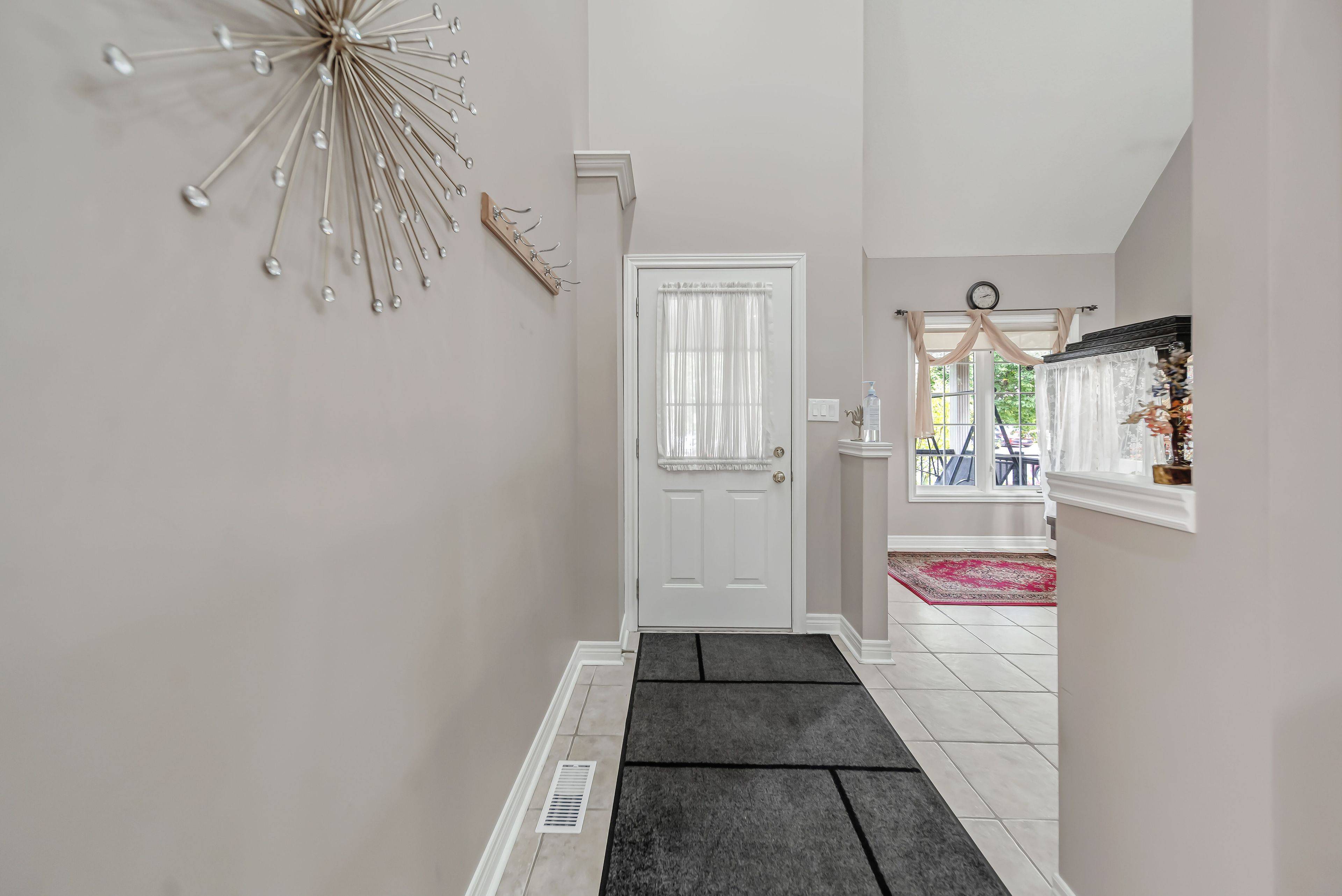 Guelph, ON N1L 1R8,93 Lynch CIR