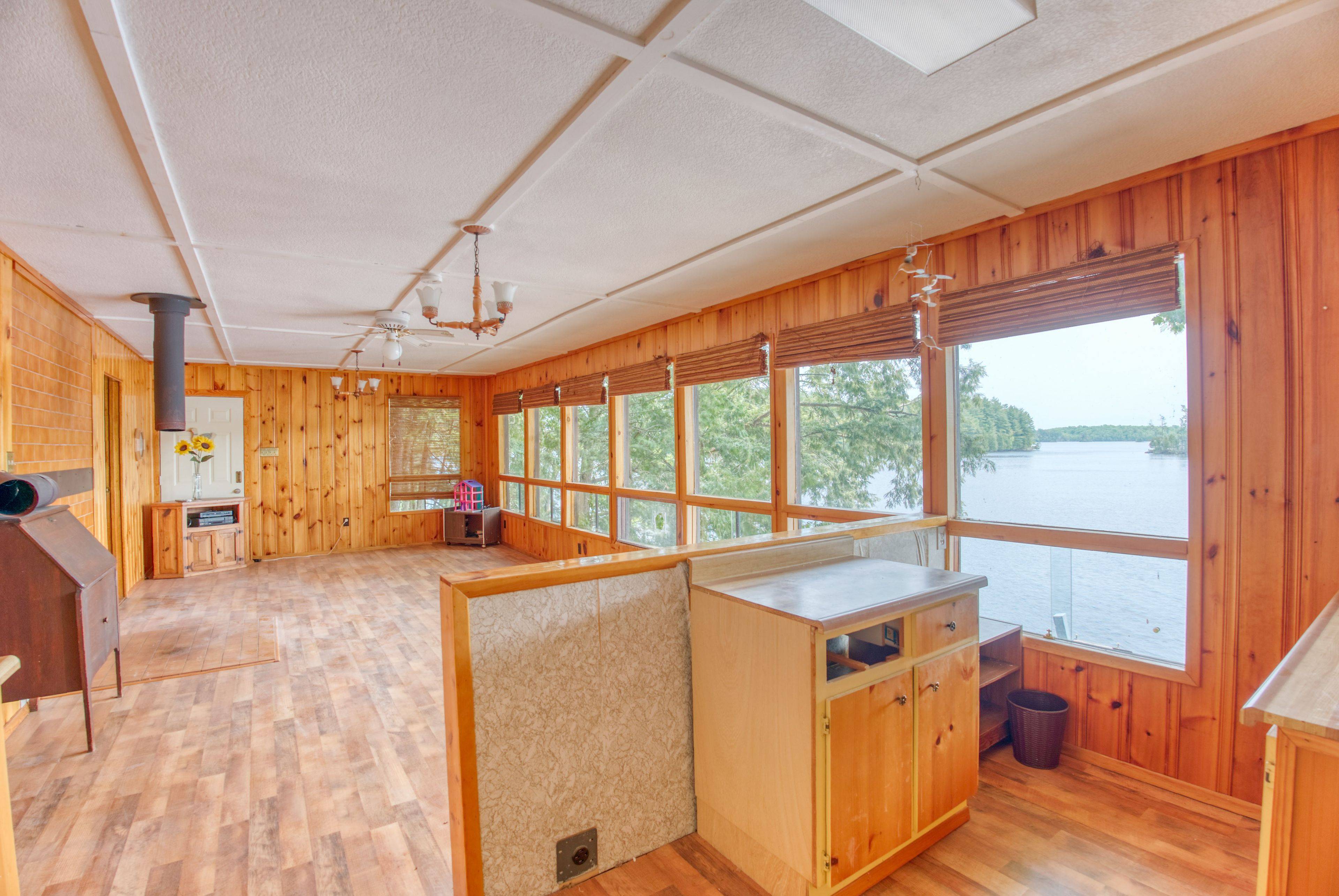Central Frontenac, ON K0H 2P0,1140B Point LN