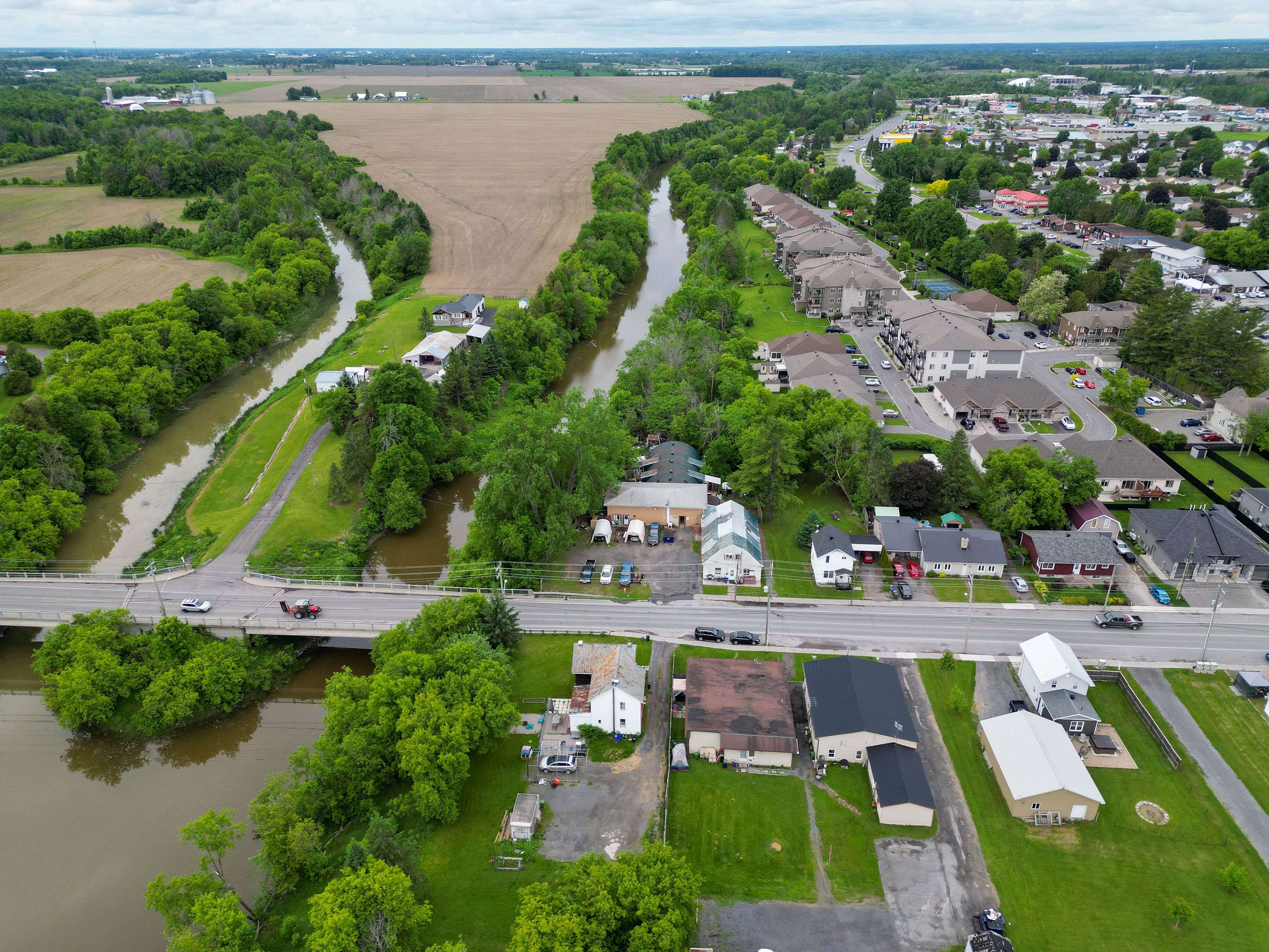 Russell, ON K0A 1W0,1235 Ste Marie ST