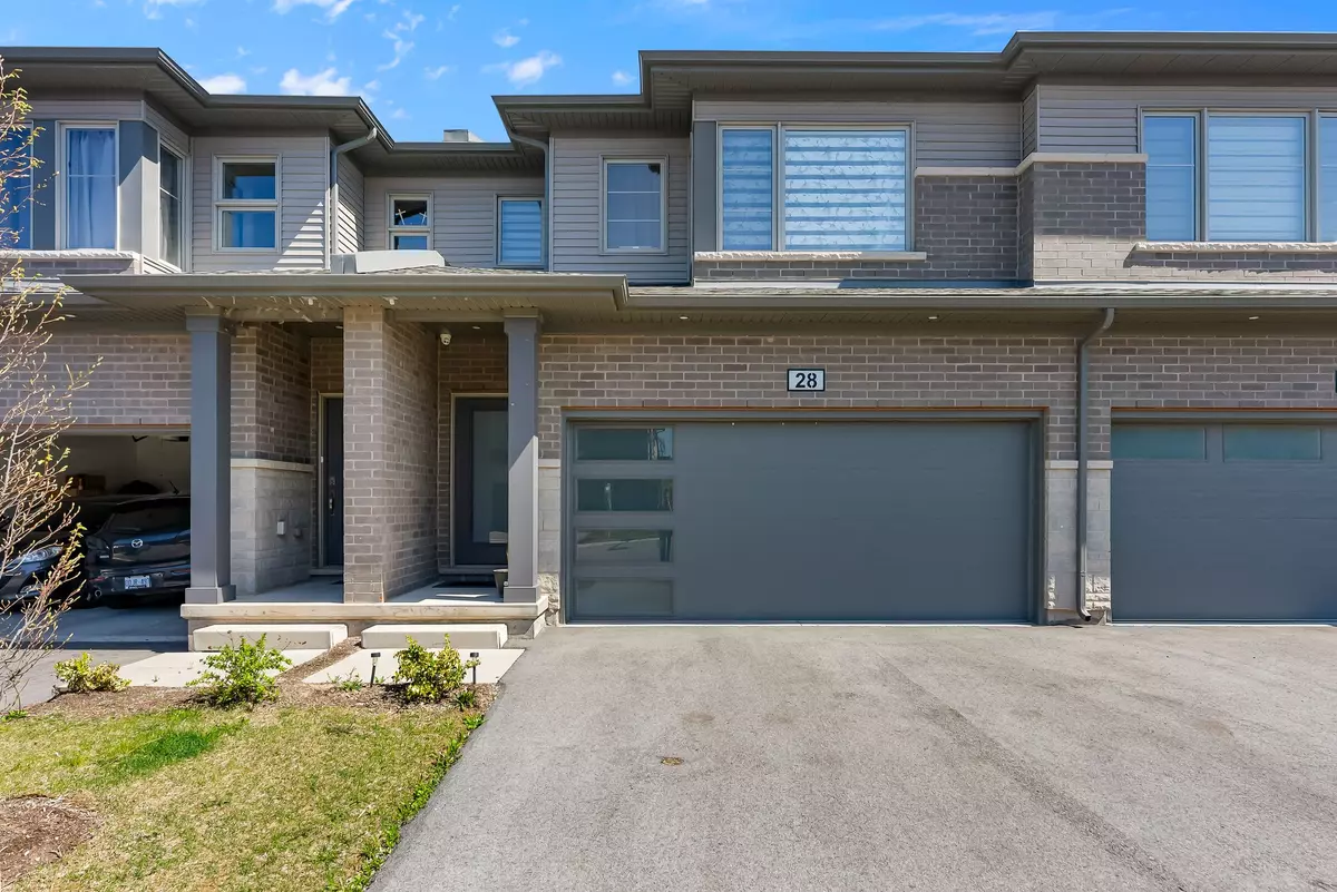 Niagara Falls, ON L2E 6A8,4552 Portage RD #28