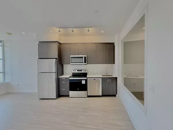 Whitby, ON L1N 0L6,1010 Dundas ST E #523