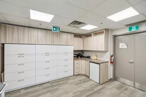 Vaughan, ON L4K 4L7,8111 Jane ST #1 & 2
