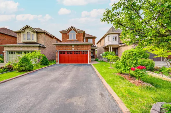 Richmond Hill, ON L4S 2W3,61 Eagle Peak DR