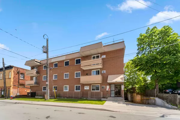 Niagara Falls, ON L2E 3V8,4692 Crysler AVE #202