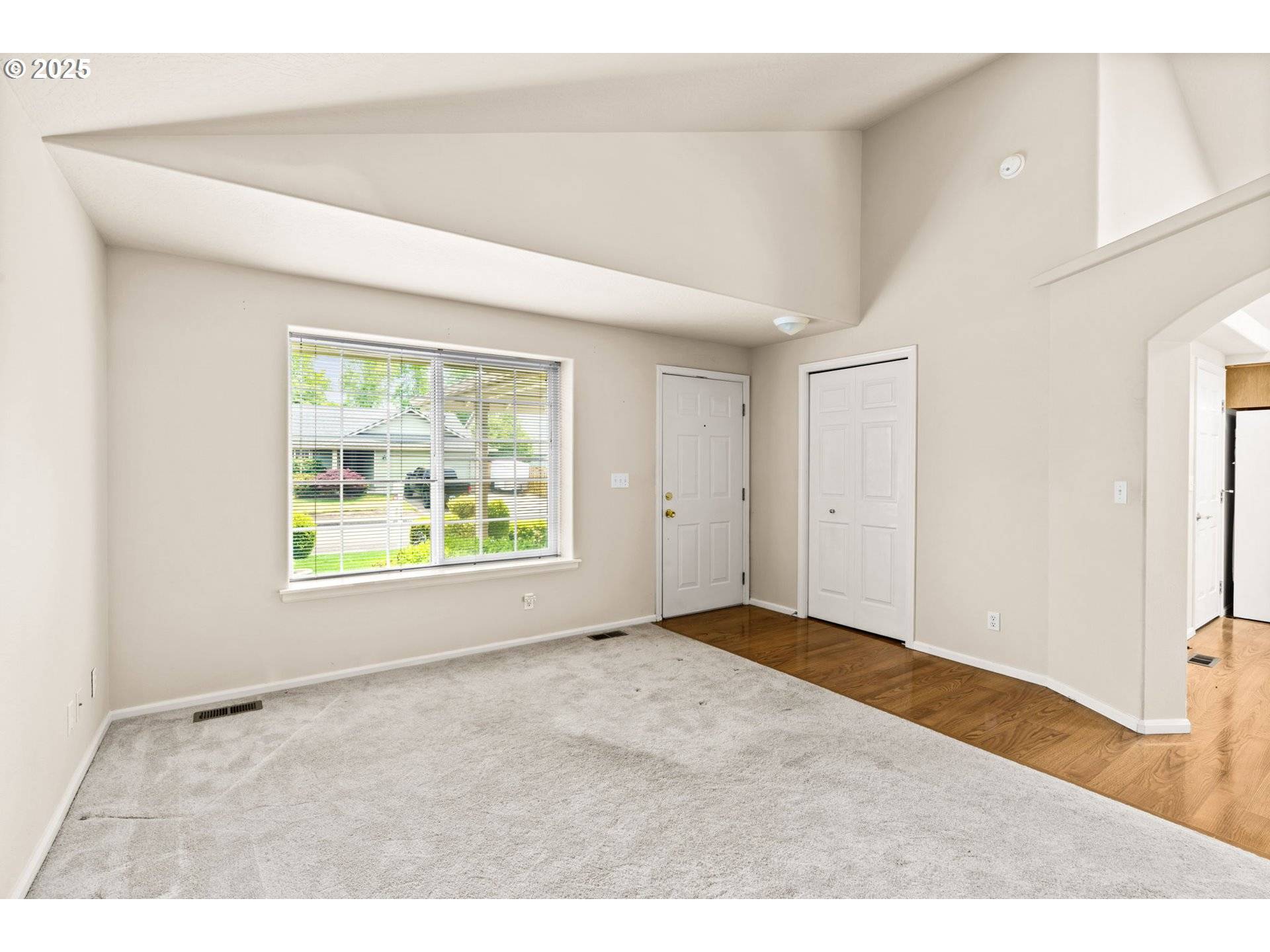 Eugene, OR 97402,2494 CUBIT ST
