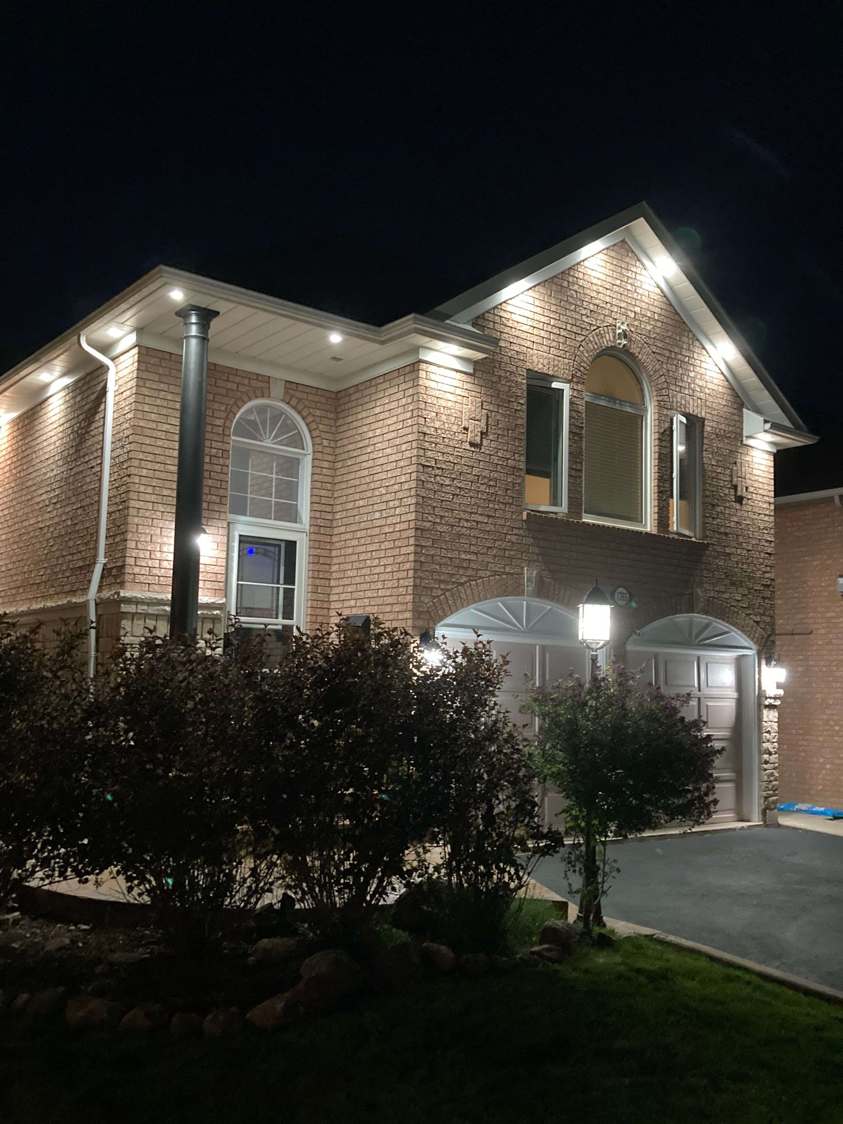 Pickering, ON L1V 6Z2,1765 Silver Maple DR