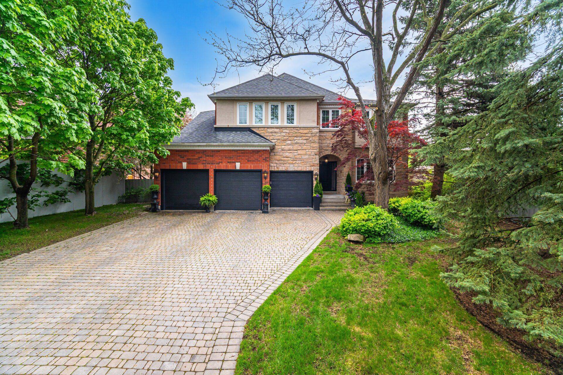 17 John Kline LN, Vaughan, ON L0J 1C0