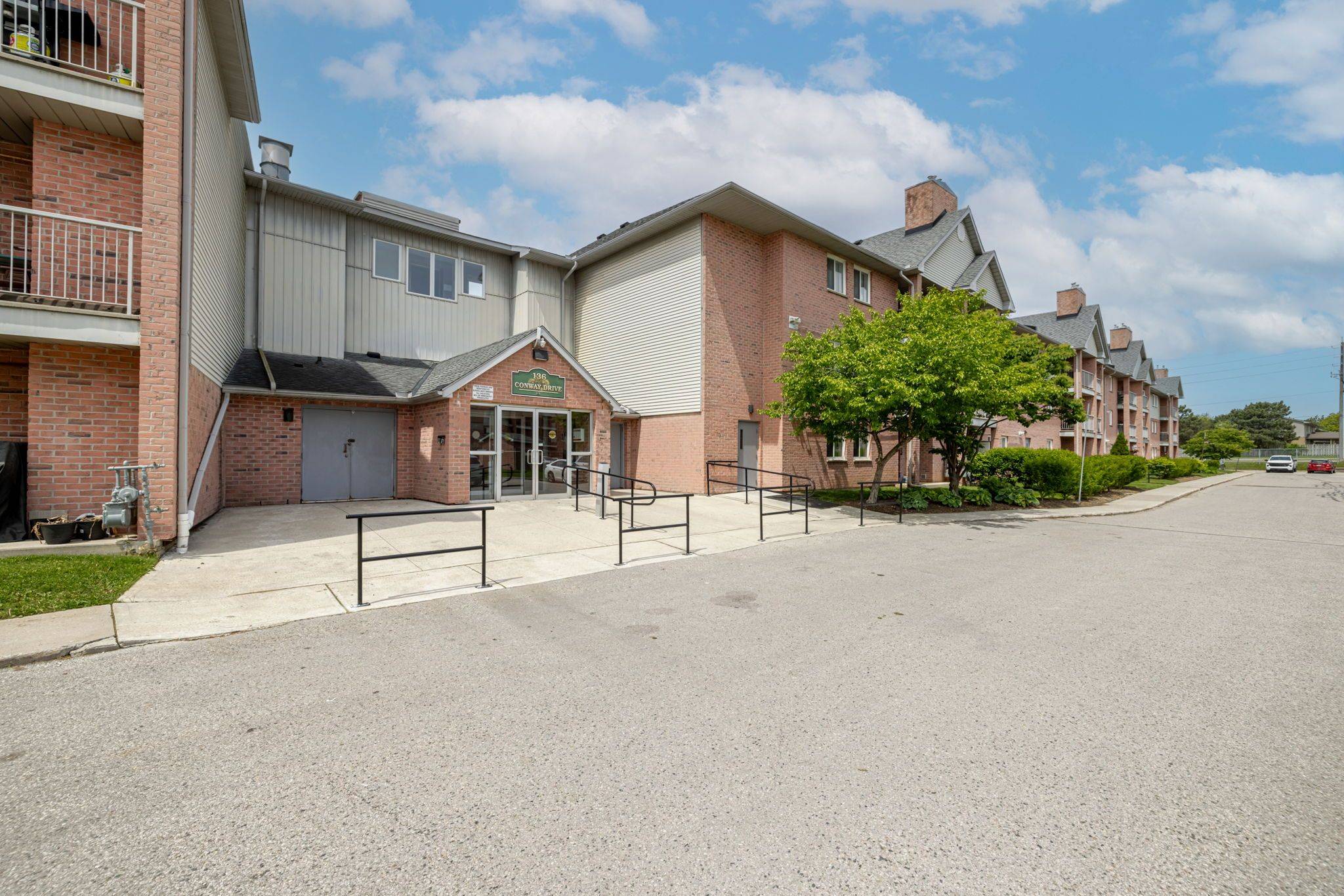 London South, ON N6E 3N1,136 Conway DR #82
