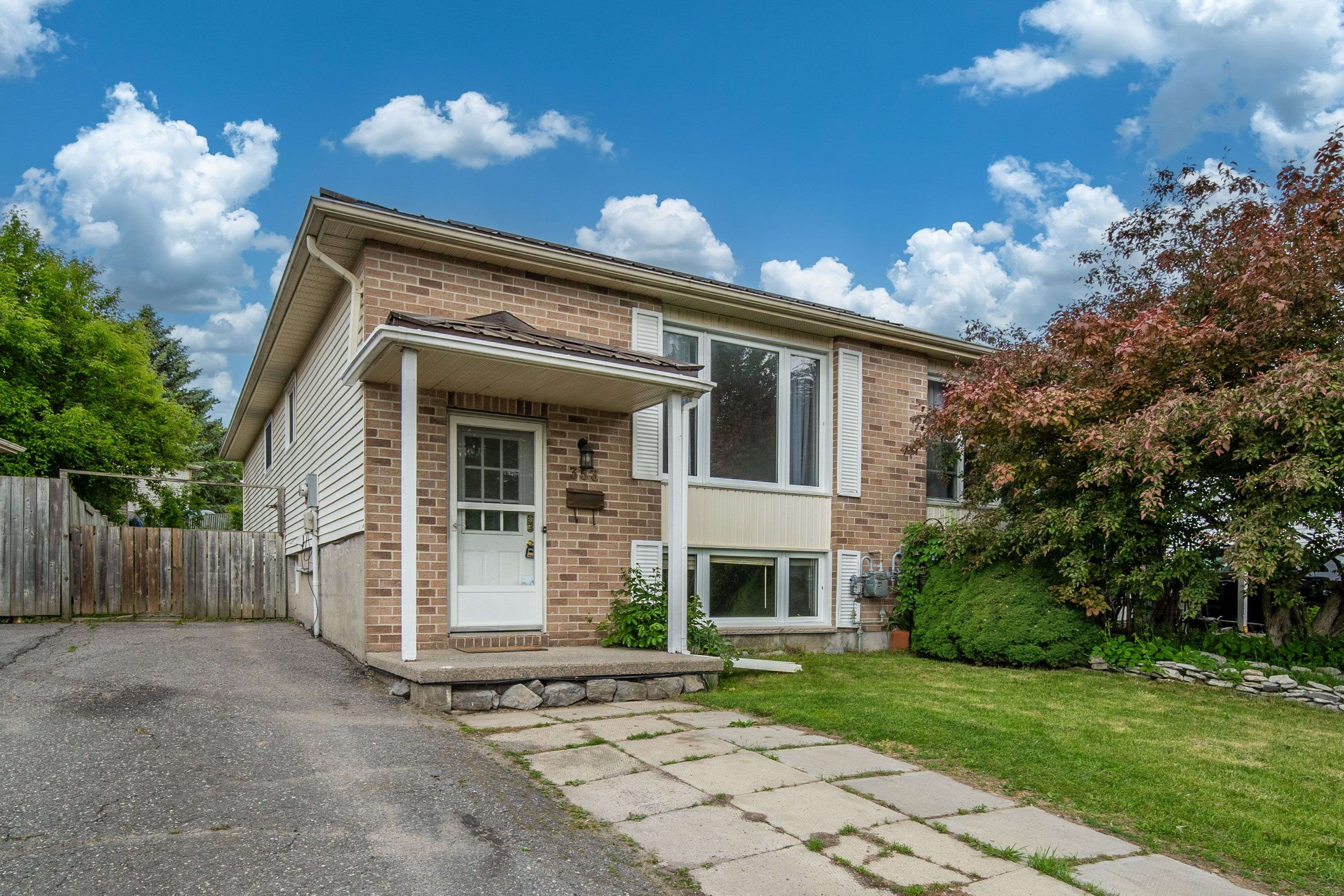 Kingston, ON K7M 7Z1,353 Kingsdale AVE