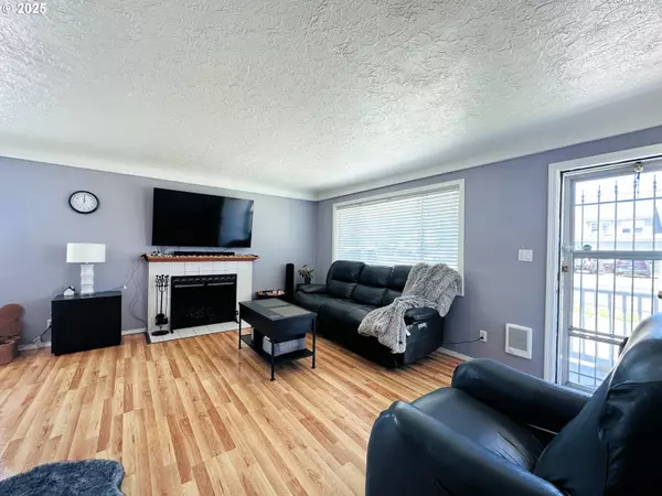 Longview, WA 98632,2036 30TH AVE