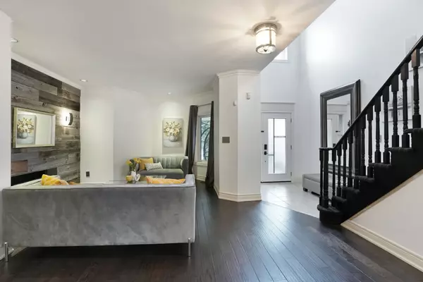 Newmarket, ON L3X 2K4,157 Bothwell CRES