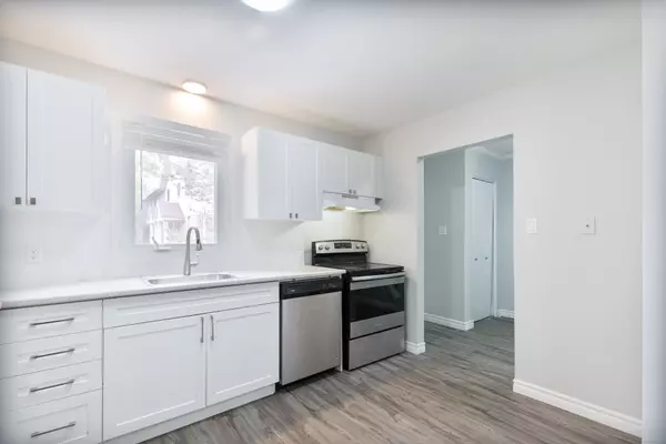London East, ON N5V 4P5,217 Martinet AVE #49