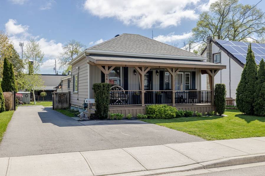 24 Muir ST, London East, ON N5W 4B7