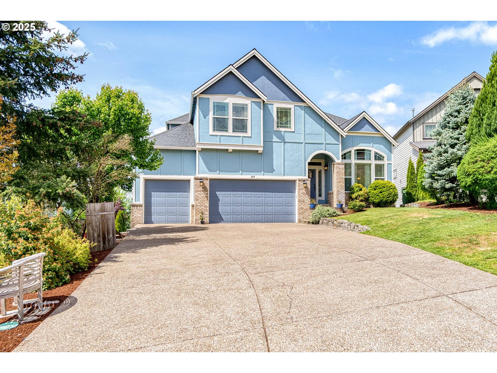 Newberg, OR 97132,207 N LINK CT