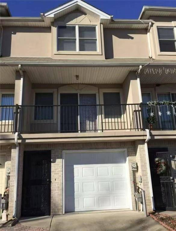 51 Crestwater CT, Staten  Island, NY 10305