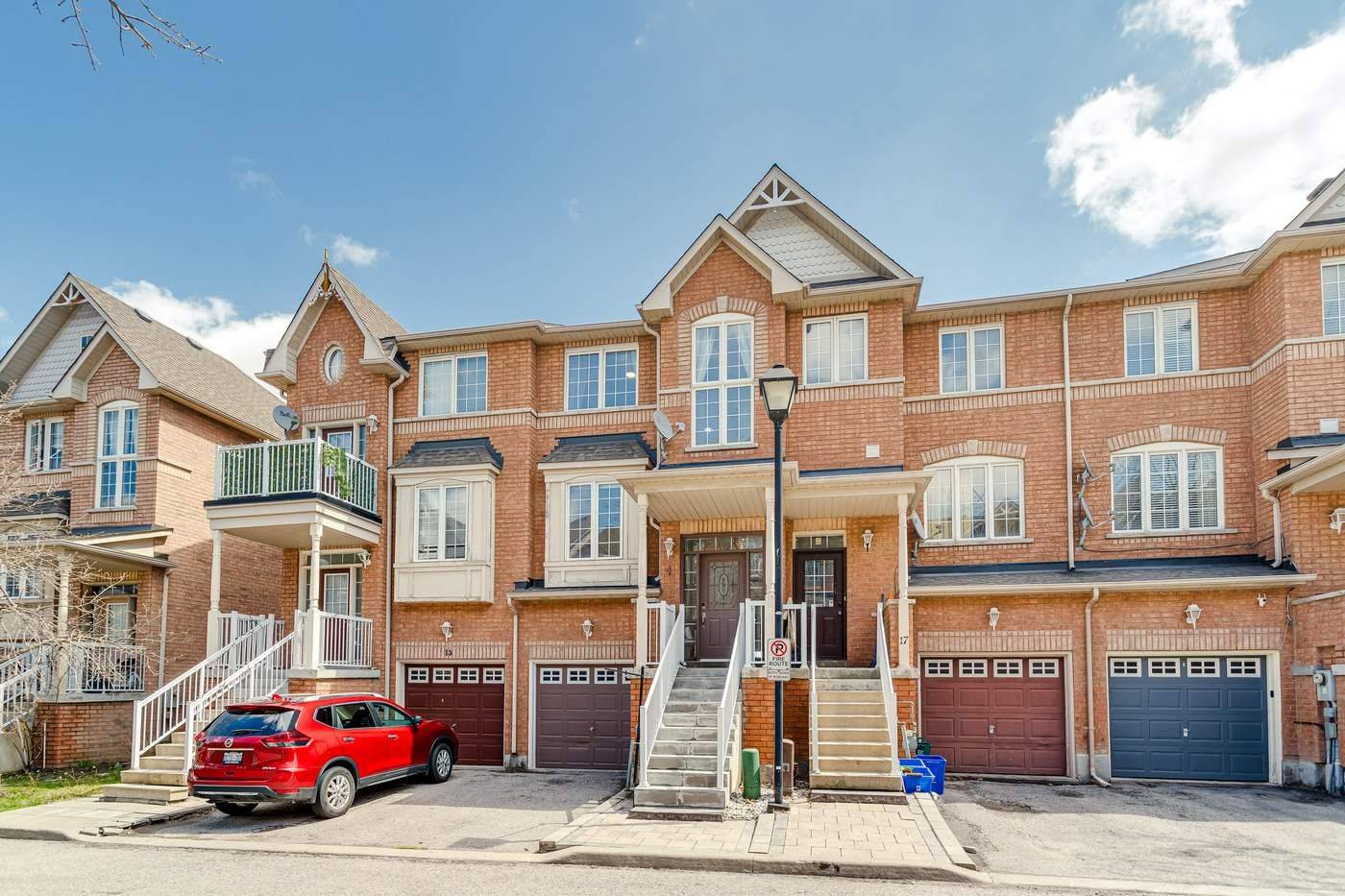 15 Annable LN, Ajax, ON L1S 7S6