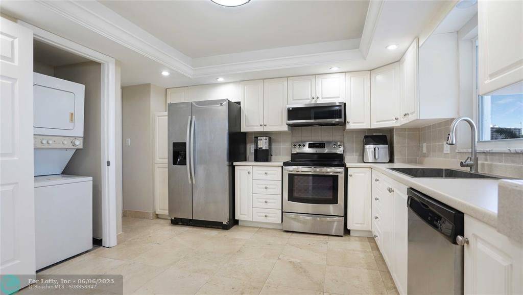 Fort Lauderdale, FL 33308,3900 GALT OCEAN DR  #309