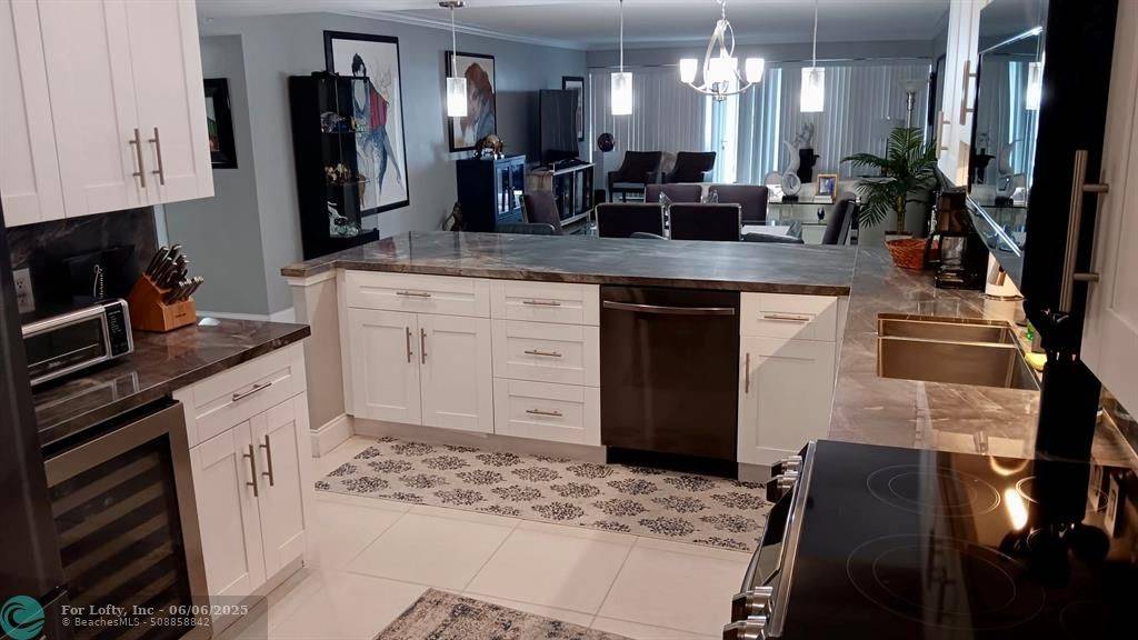 Fort Lauderdale, FL 33308,4100 Galt Ocean Dr  #1106