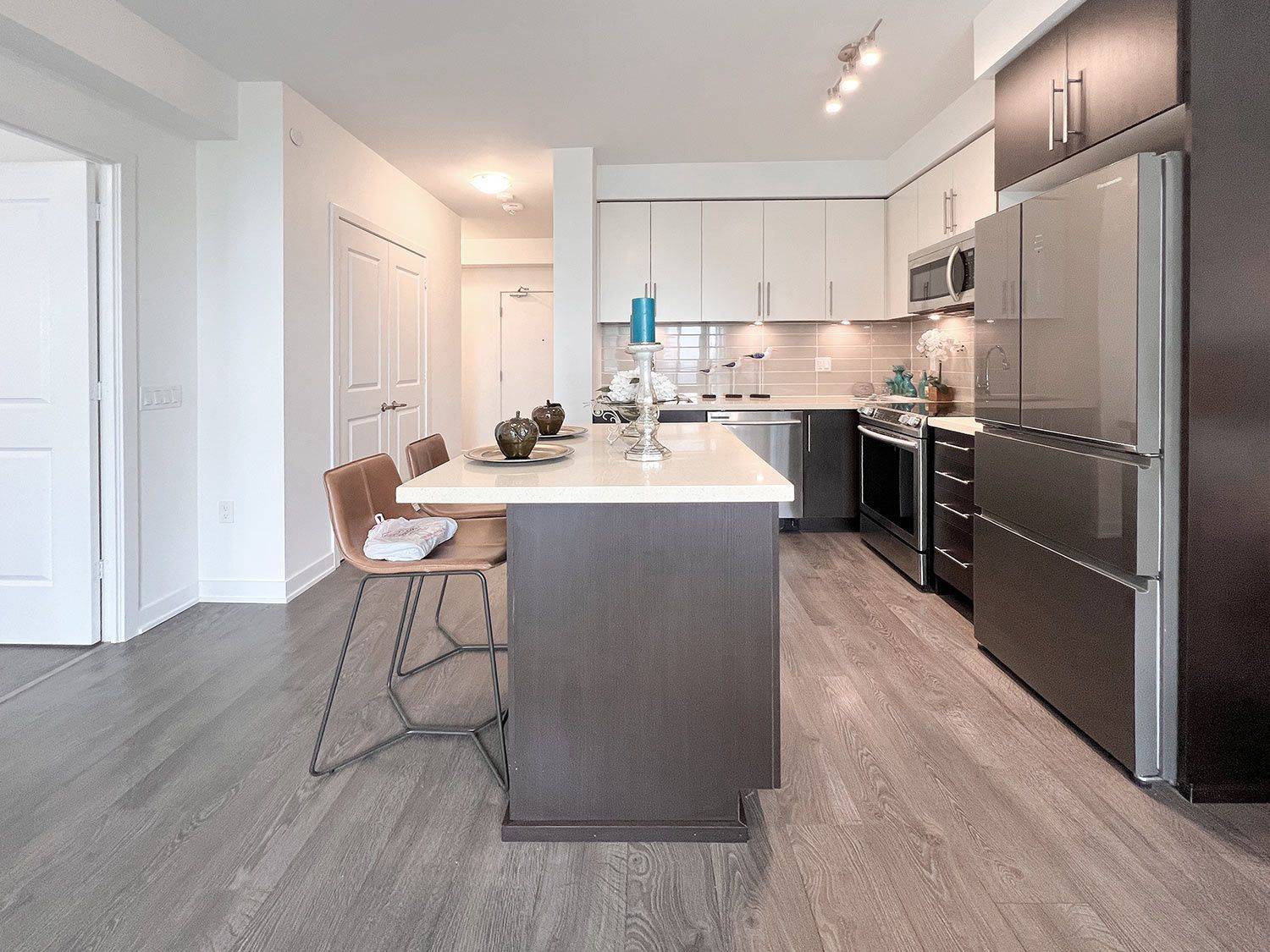 Mississauga, ON L5M 2E3,4677 Glen Erin DR #1703