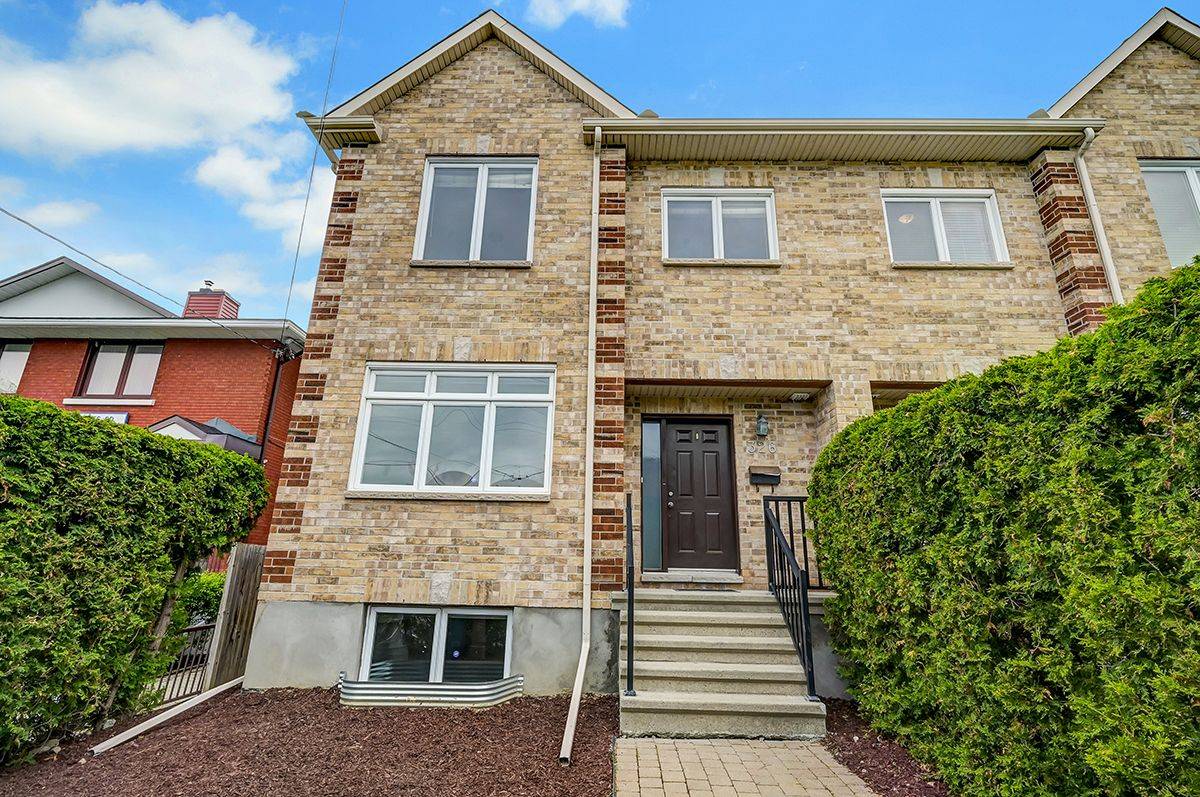 Woodroffe, ON K2A 3V5,326 Woodroffe AVE