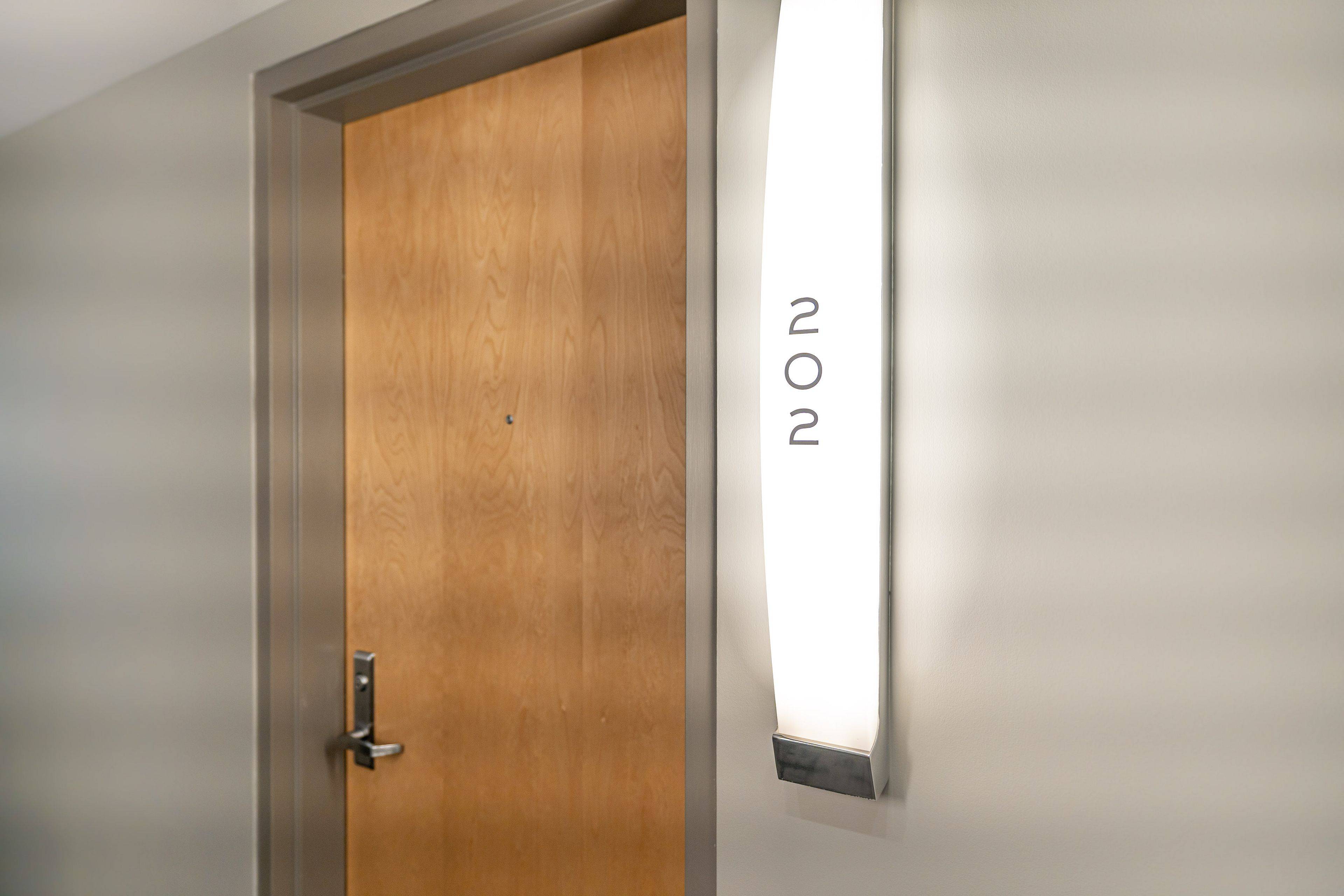 Ottawa Centre, ON K2P 0C3,197 lisgar ST #202