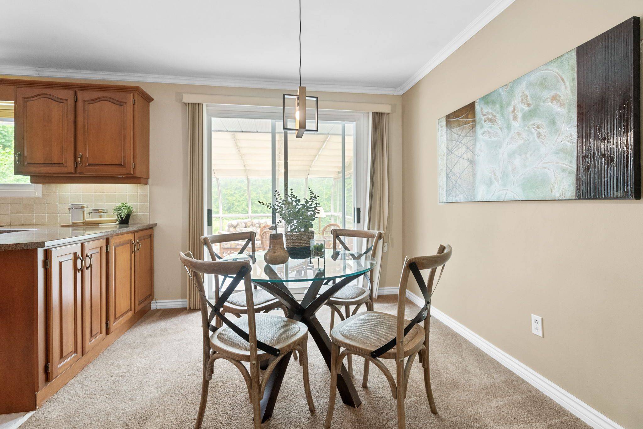 Beacon Hill North - South And Area, ON K1J 6L3,2143 Hubbard CRES