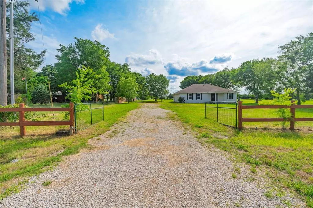 Royse City, TX 75189,8082 County Road 2578