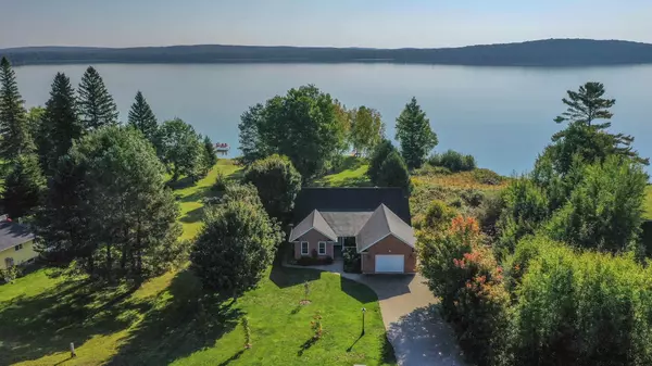 7 Lake Bernard DR, Sundridge, ON P0A 1Z0
