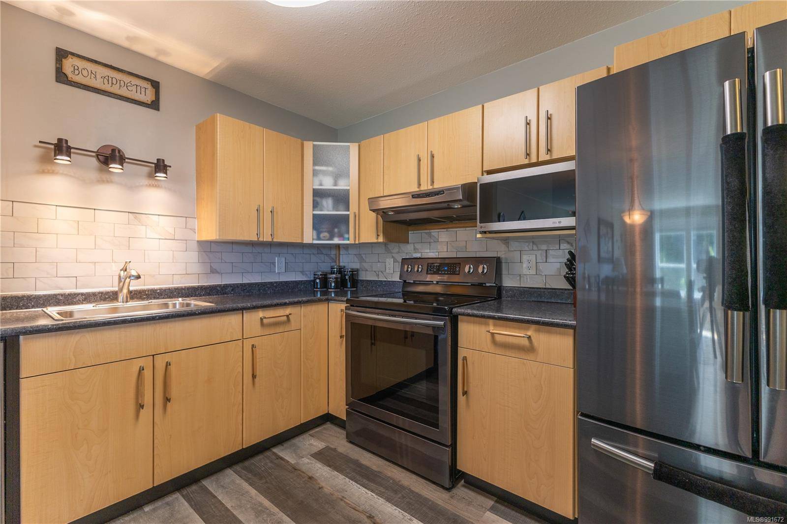 Campbell River, BC V9W 1A5,390 Island Hwy S #224