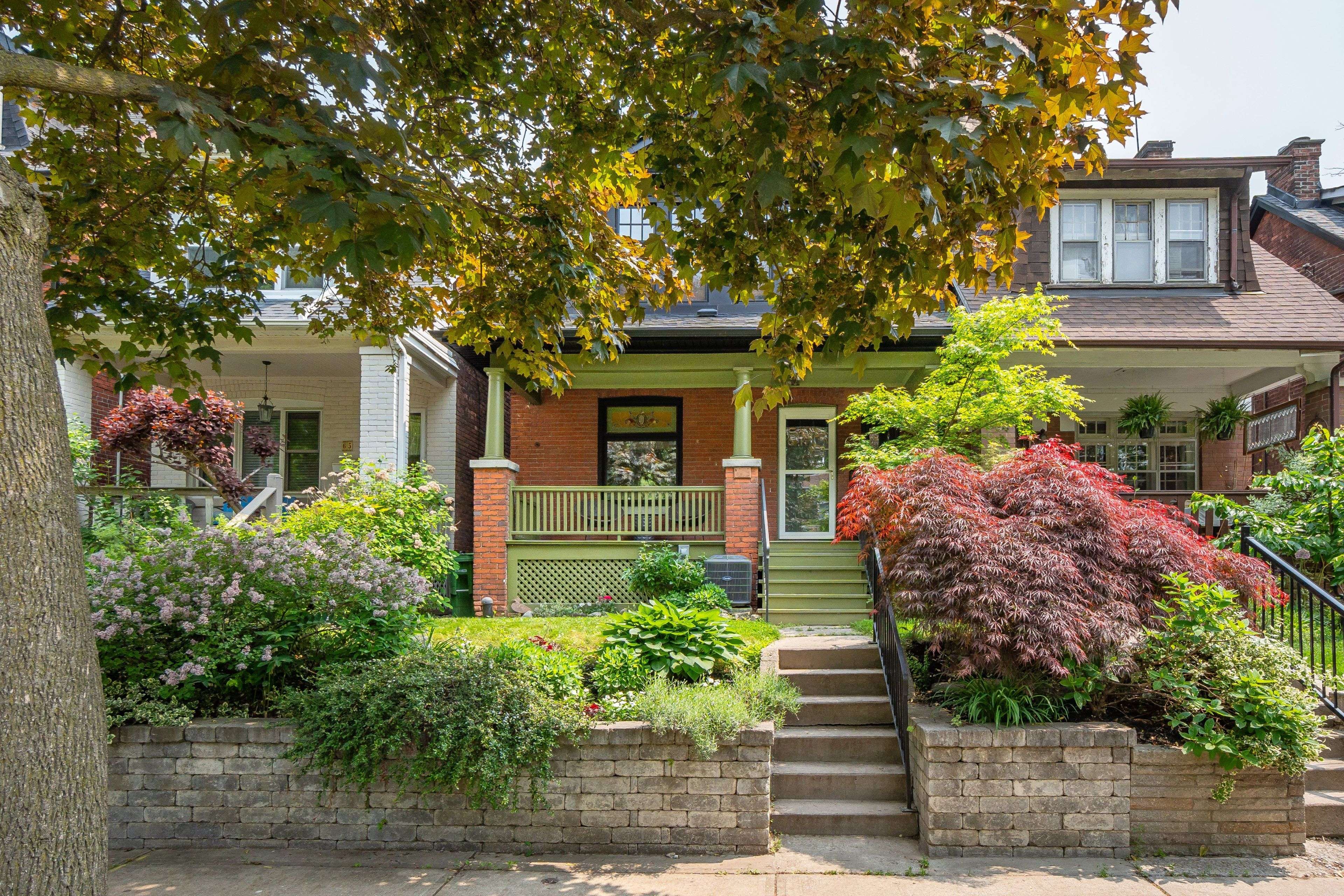 Toronto E01, ON M4J 4M4,63 Lamb AVE