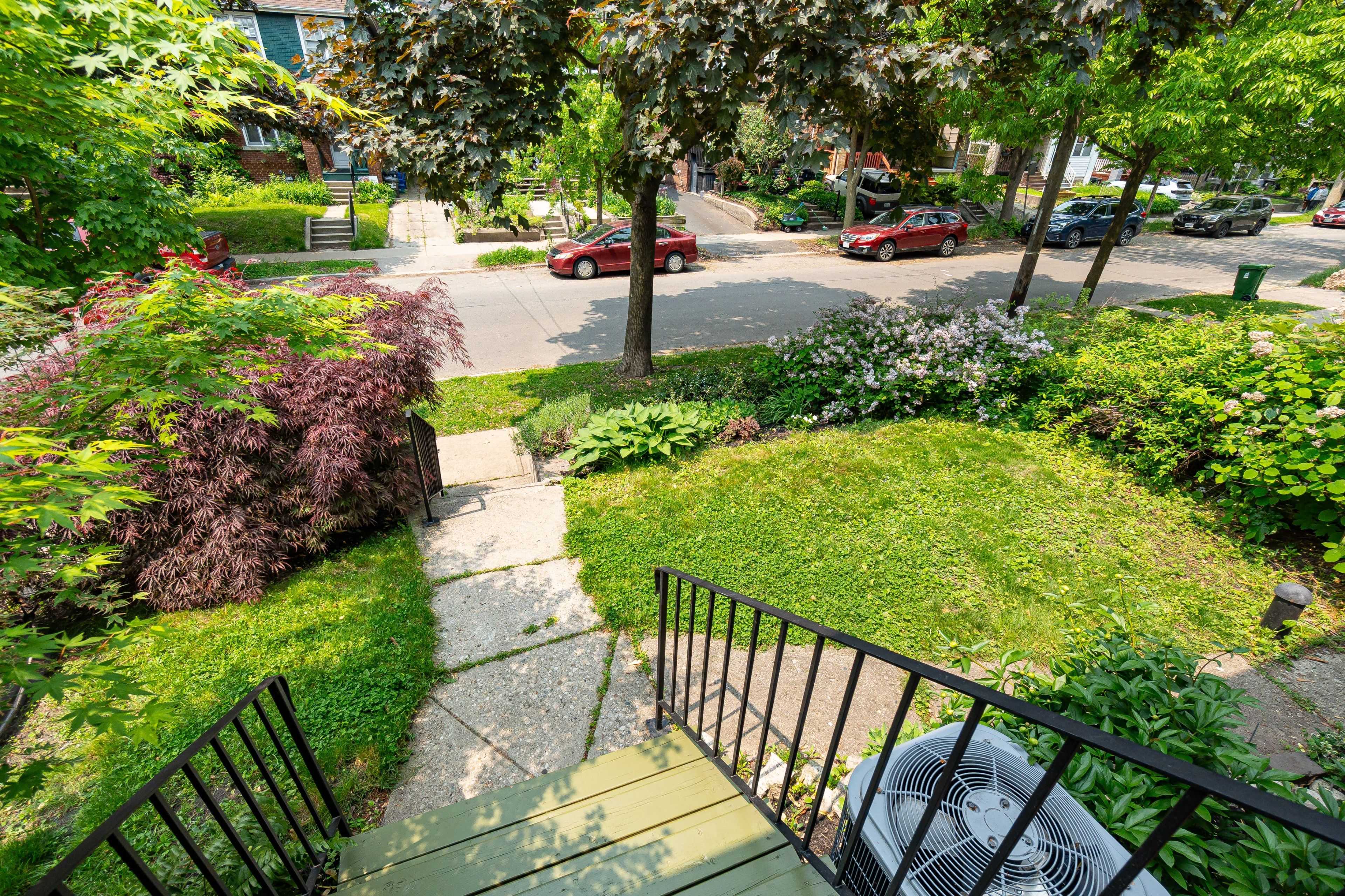 Toronto E01, ON M4J 4M4,63 Lamb AVE