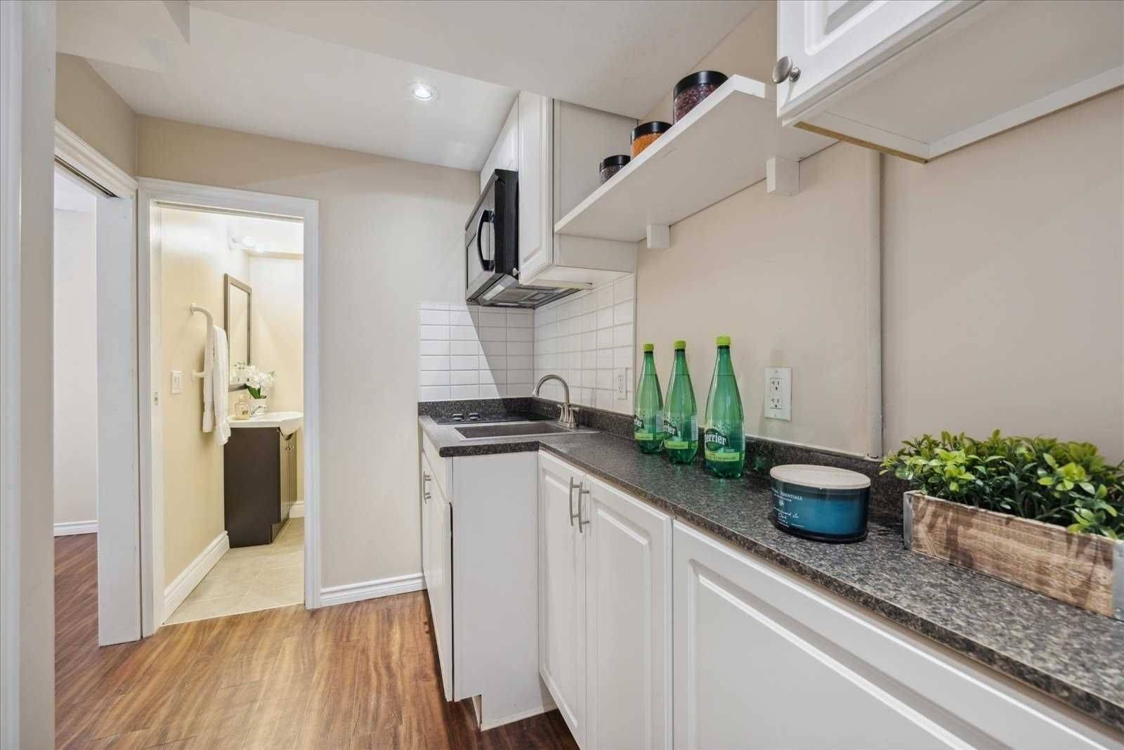Clarington, ON L1E 1Z2,2 Stephen AVE