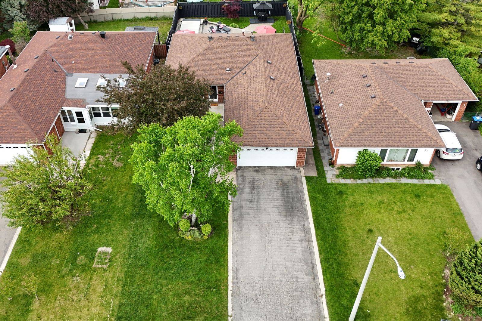 Brampton, ON L6T 3C8,29 Dorchester DR