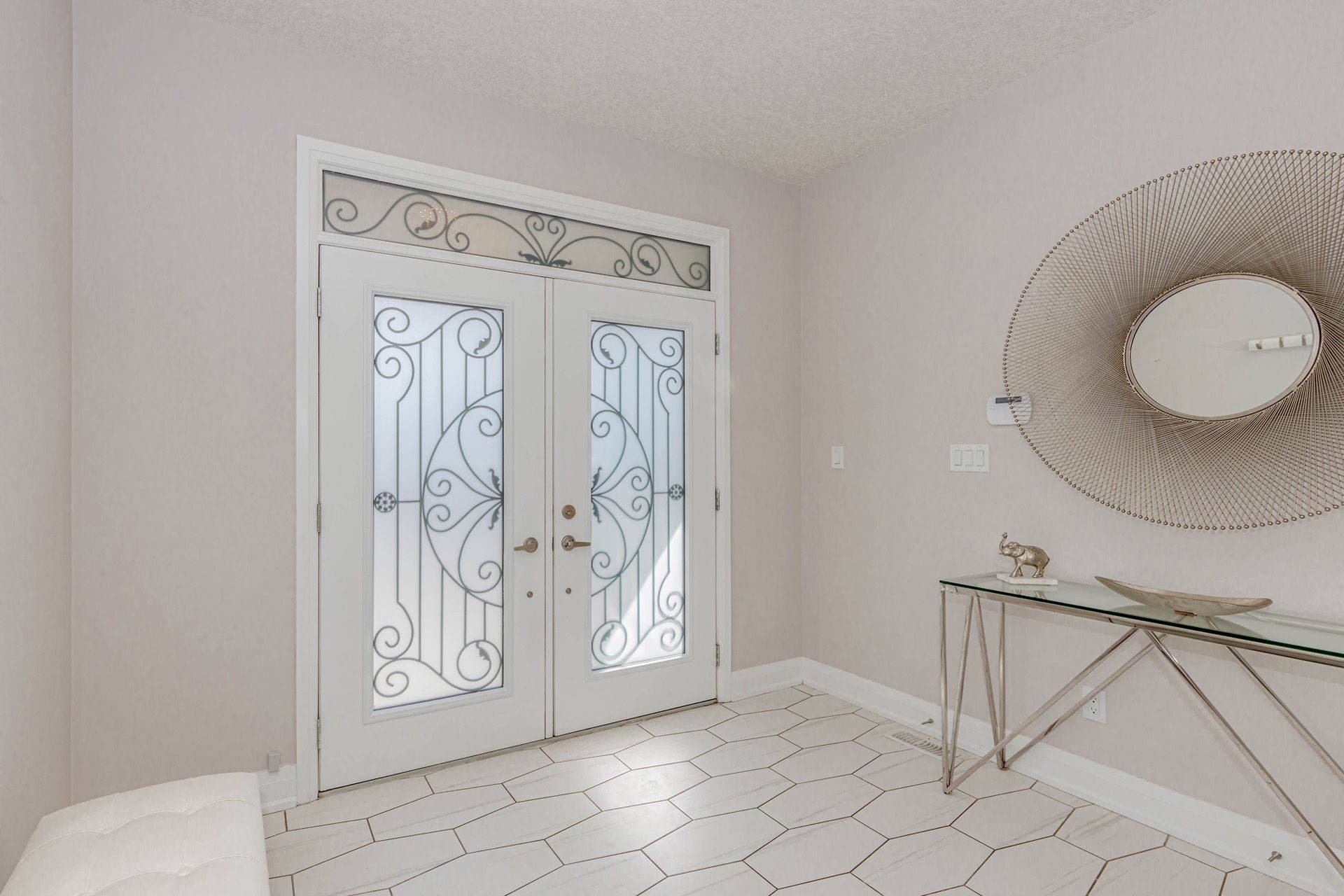 Kitchener, ON N2R 0M4,126 Pondcliffe DR