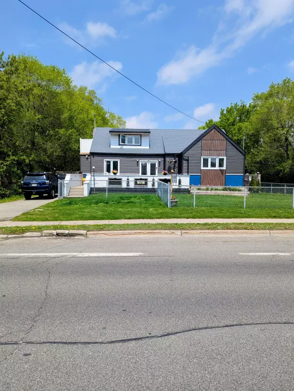 678 King ST, Oshawa, ON L1J 2L3