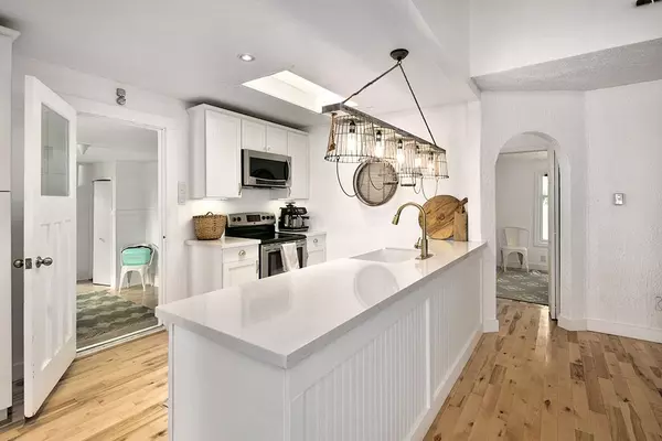 Tiny, ON L0L 1P0,2284 TINY BEACHES RD S