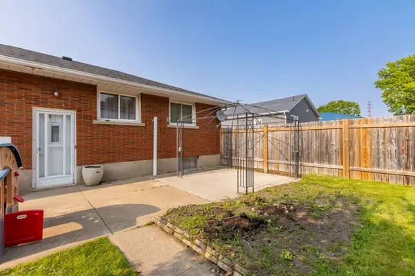 Welland, ON L3B 4P9,592 Lincoln ST E