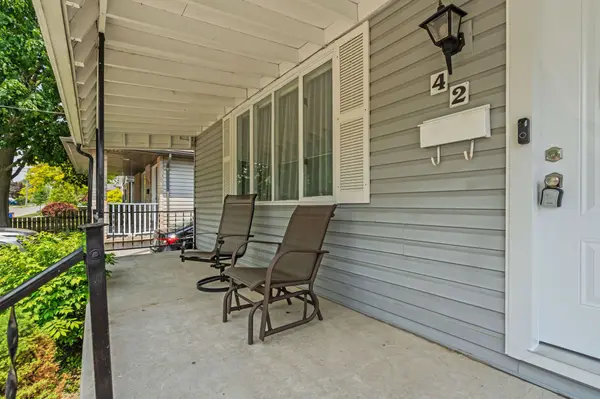 London East, ON N5Y 1G7,42 Empire ST