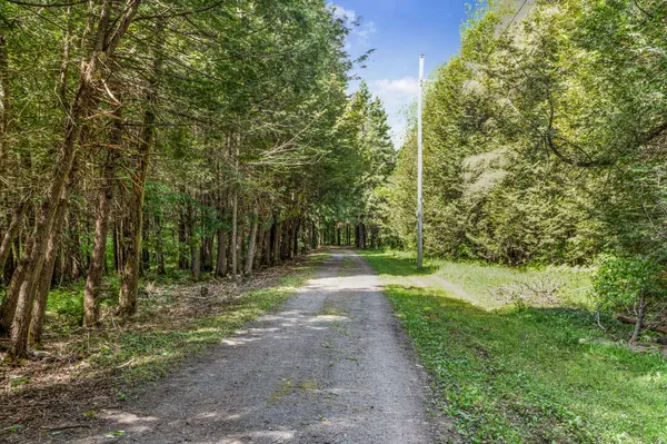 Champlain, ON K0B 1R0,1948 Borris RD