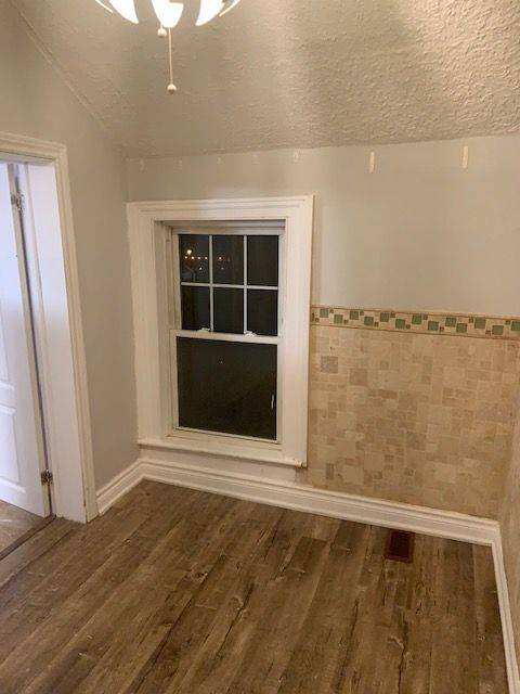 Aurora, ON L4G 1H8,86 Wellington ST E #First Floor