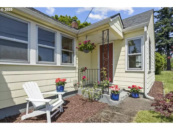 Portland, OR 97233,835 SE 141ST AVE