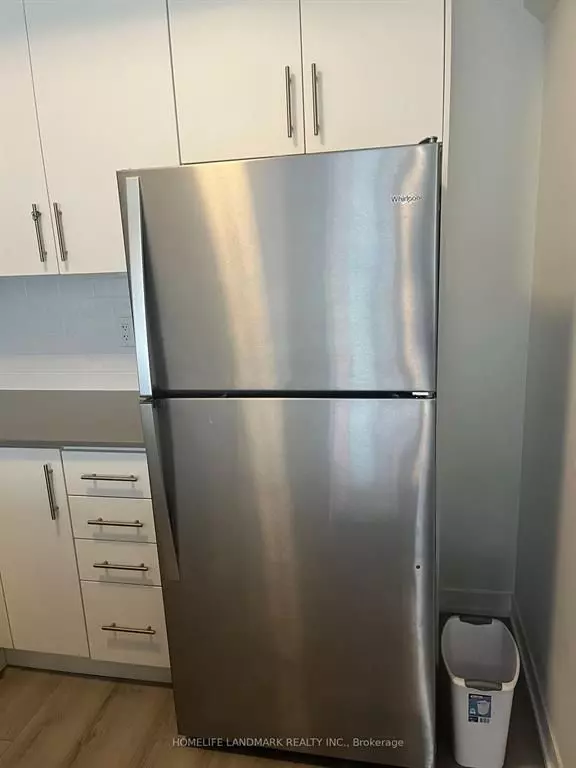 Mississauga, ON L5L 5T3,3409 Ridgeway DR #22