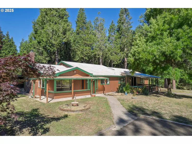 5771 STRICKLAND CANYON RD, Tenmile, OR 97481