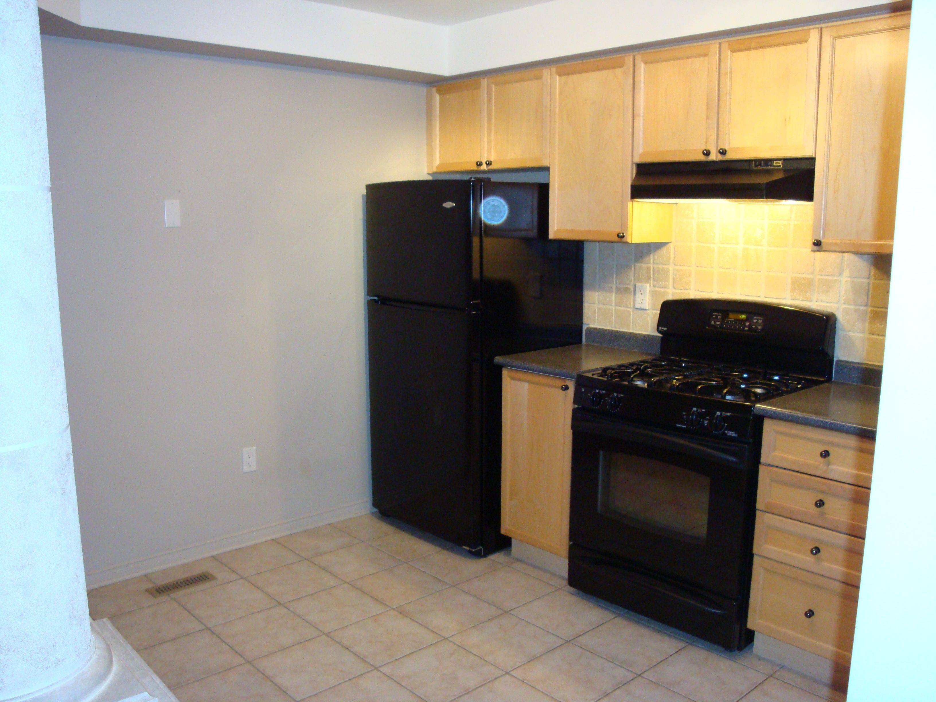 Oakville, ON L6M 3W9,2069 Glenhampton RD