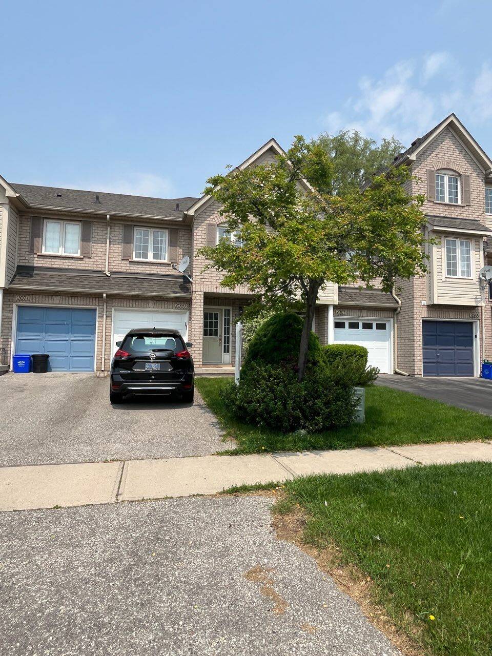 Oakville, ON L6M 3W9,2069 Glenhampton RD