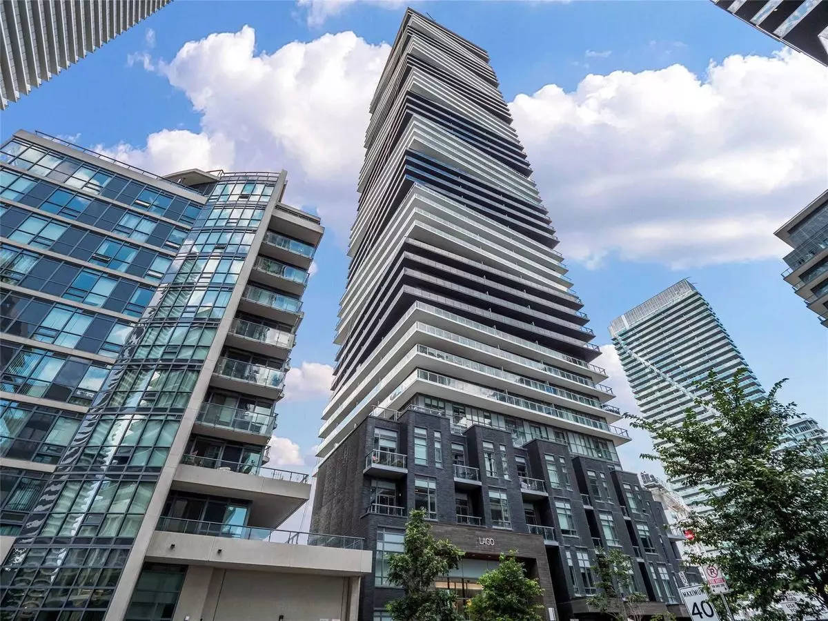 Toronto W06, ON M8V 0C8,56 ANNIE CRAIG DR #1001
