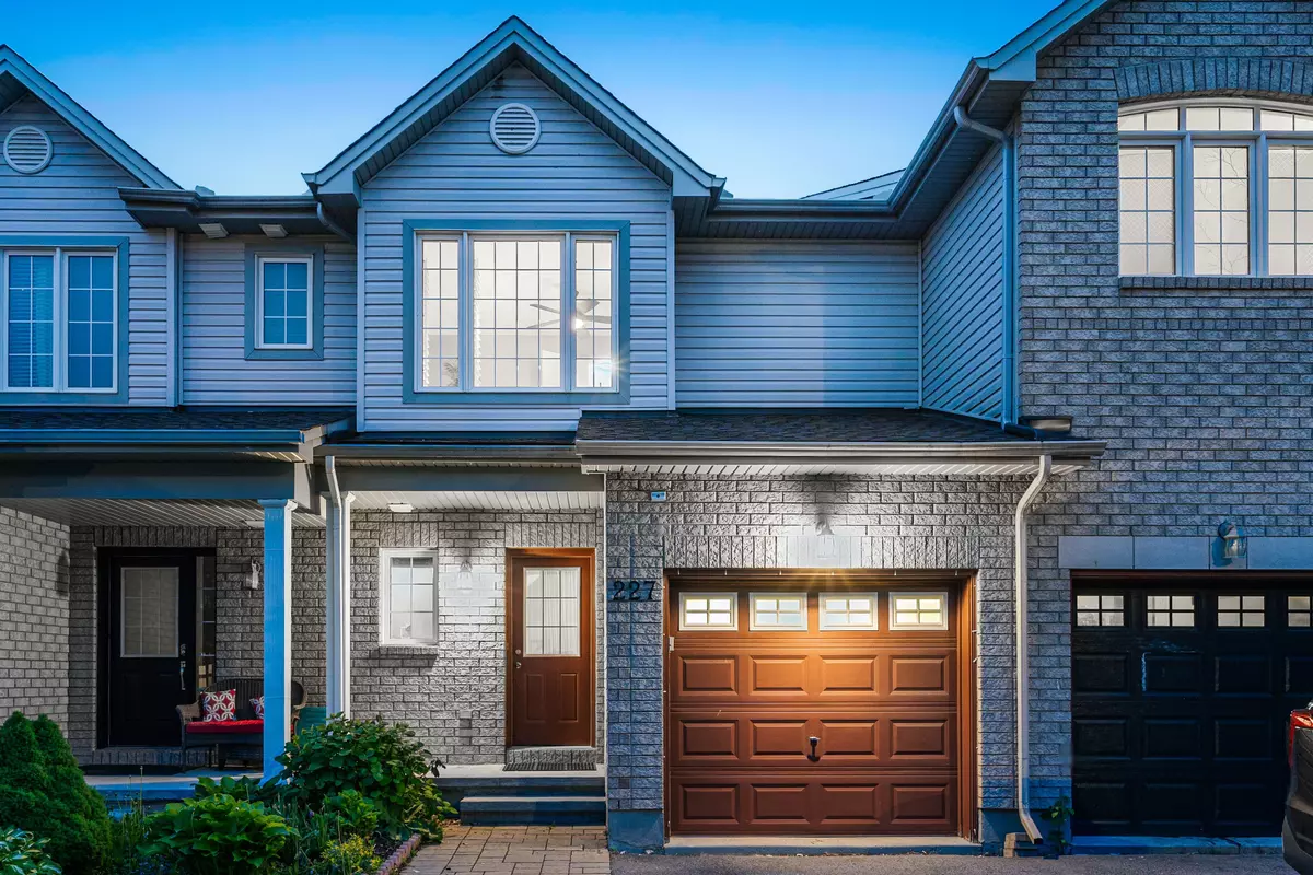 Kanata, ON K2S 0J1,227 Opus ST